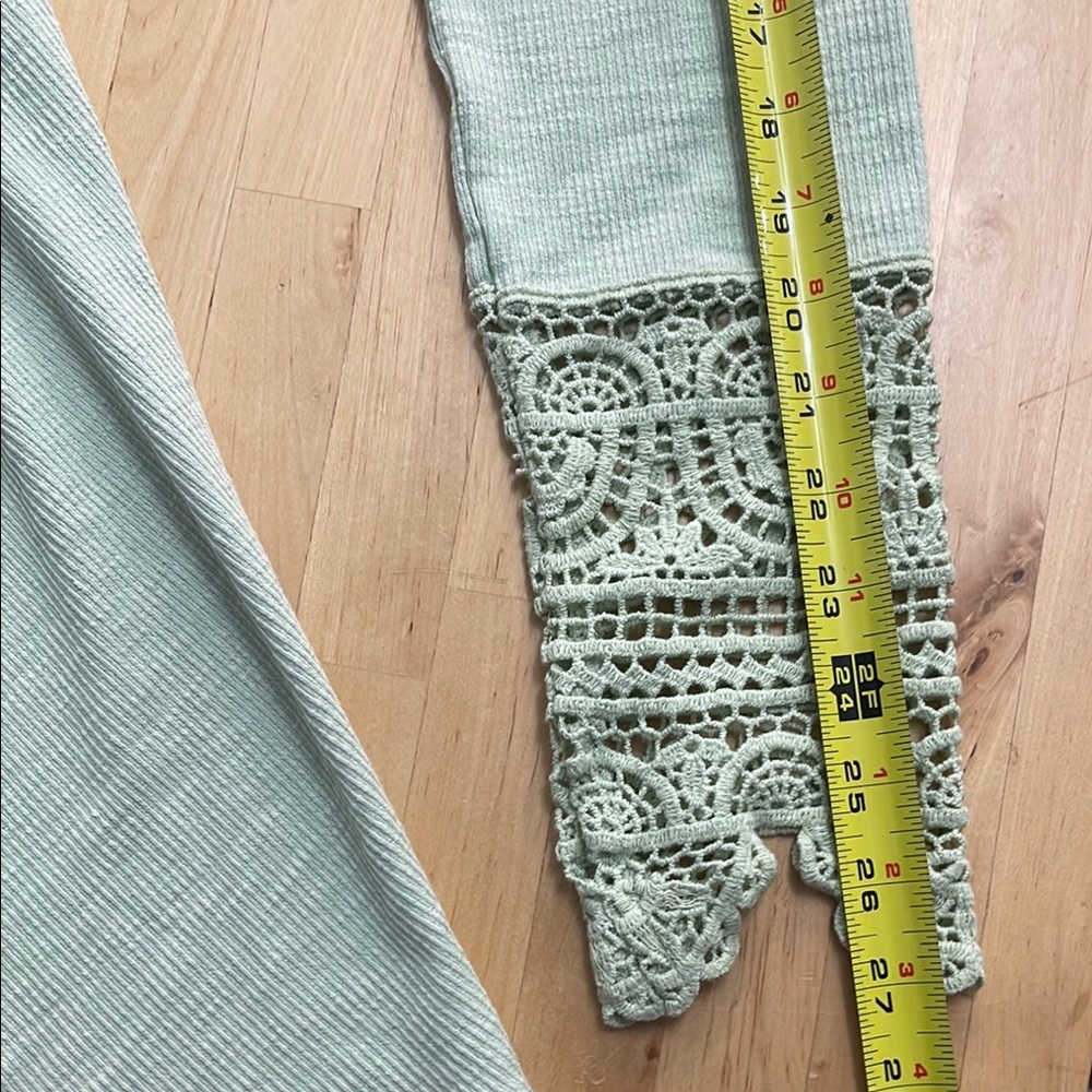 FREE PEOPLE THERMAL ASYMMETRICAL DRESS WOMENS SAGE GREEN CROCHET THUMB HOLES - Picture 11 of 16